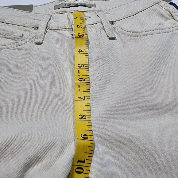 Hudson Womens Freya Low-Rise Size 24 Burmuda Skater Short Raw Hem Beige Raw Hem - Picture 11 of 16